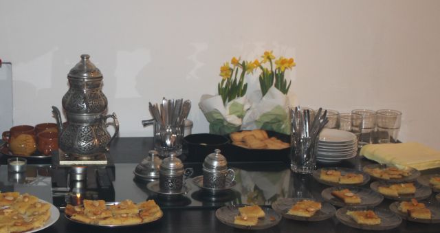 Kaffee Kardamom und Zitronenkuchen